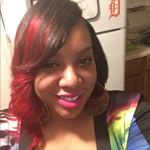 Meet your Posher, Chanelle